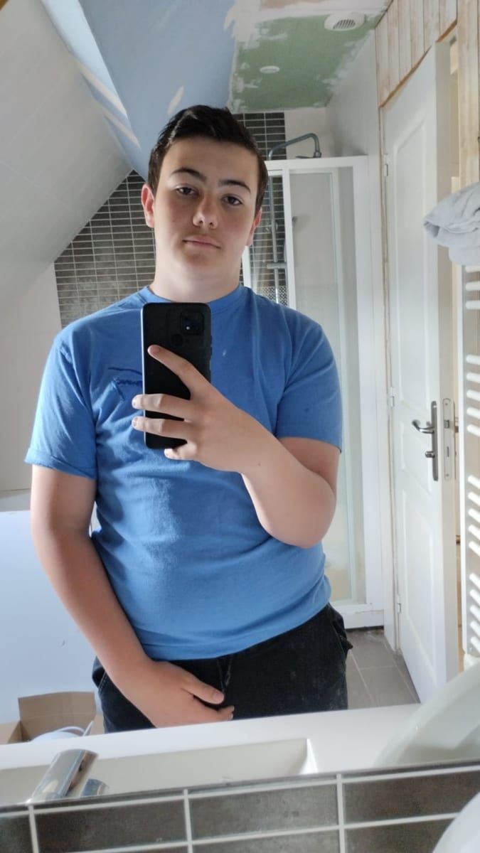 Lalo - Sites gay à Flüelen Profil de Lalo, 35 ans, Sites gay à Flüelen (Uri)