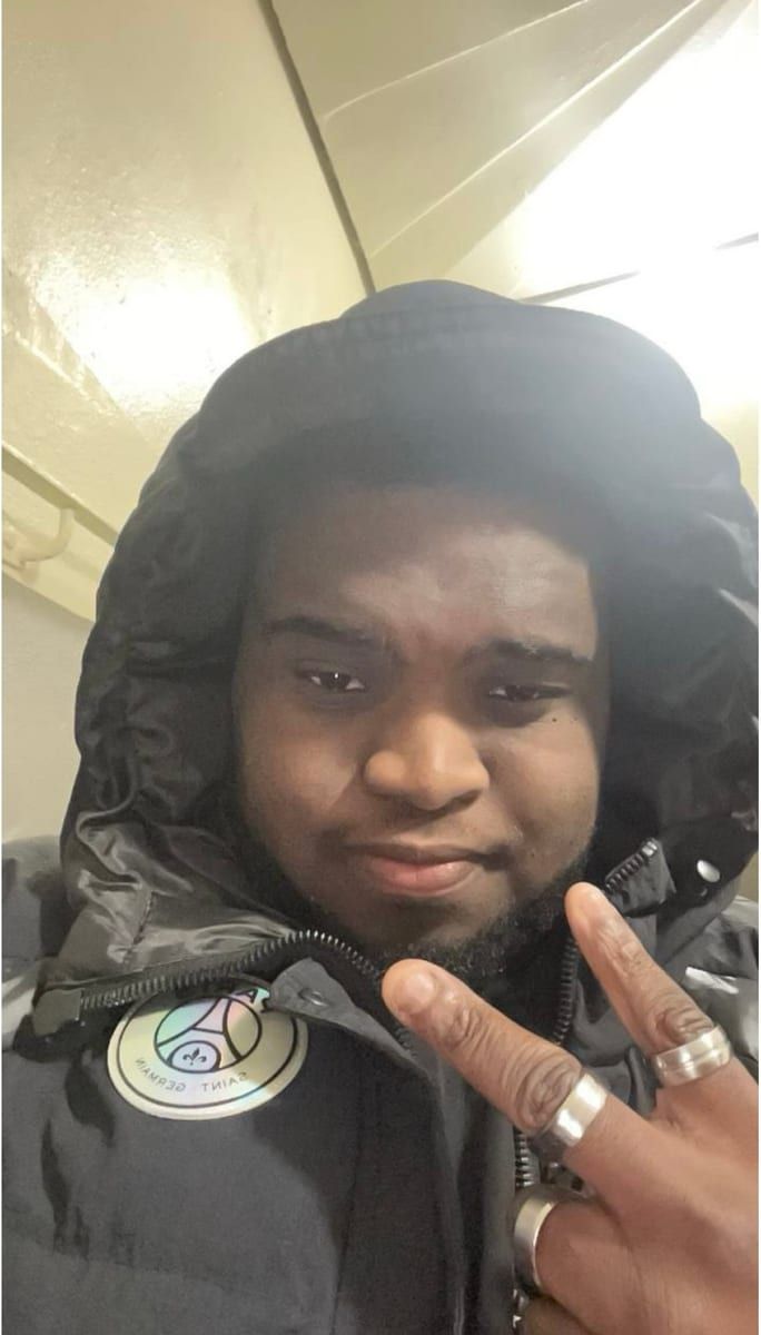 Camil - Sites gay à Winznau Profil de Camil, 27 ans, Sites gay à Winznau (Soleure)