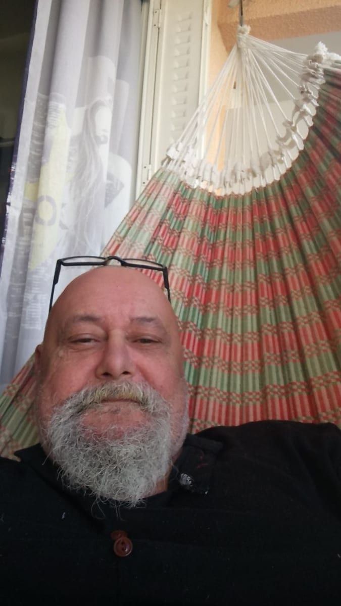 Djemil - Sites gay à Wöschnau Profil de Djemil, 31 ans, Sites gay à Wöschnau (Soleure)