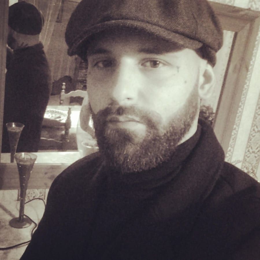 Edson - Sites gay à Kerns Profil de Edson, 41 ans, Sites gay à Kerns (Obwald)