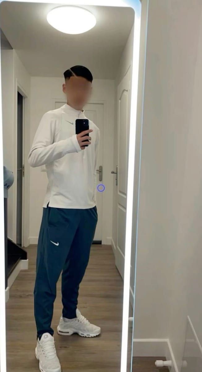 Ildefonse - Sites gay à Bavois Profil de Ildefonse, 27 ans, Sites gay à Bavois (Vaud)