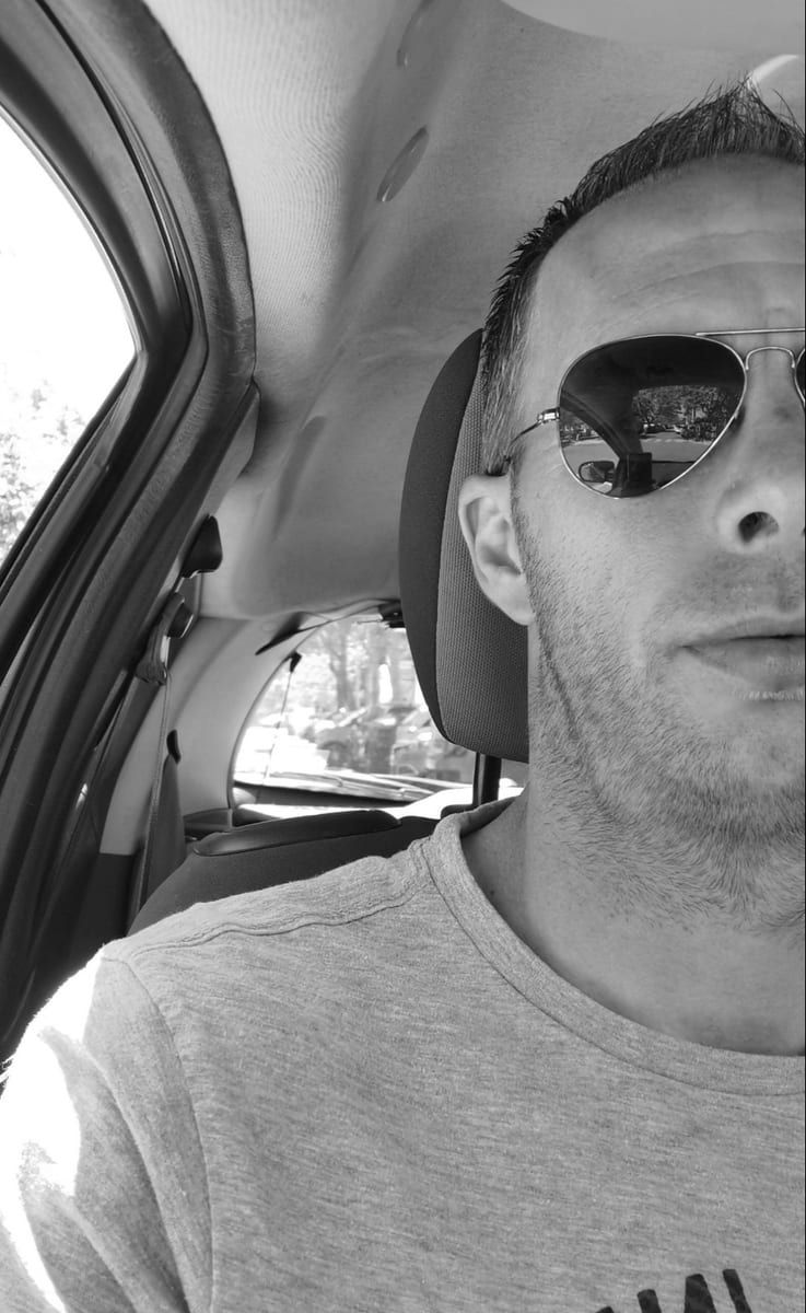 Sandjay - Sites gay à L'Abbaye Profil de Sandjay, 24 ans, Sites gay à L'Abbaye (Vaud)
