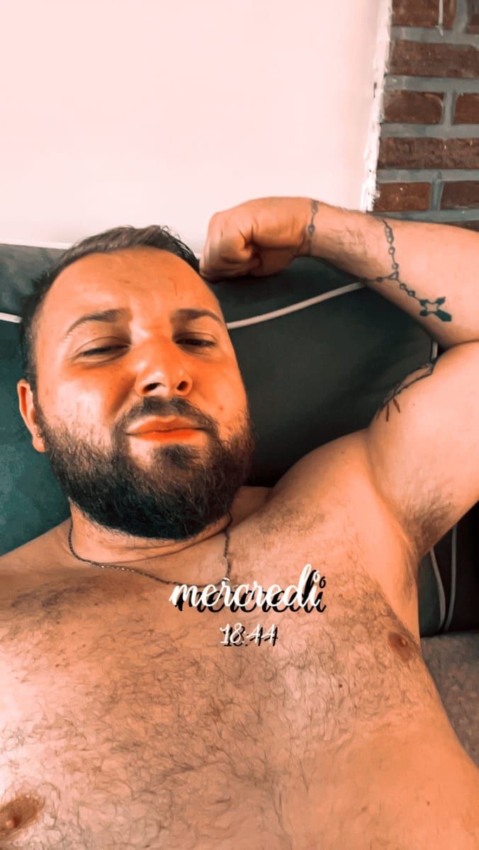 Silouan - Sites gay à Viège Profil de Silouan, 43 ans, Sites gay à Viège (Valais)