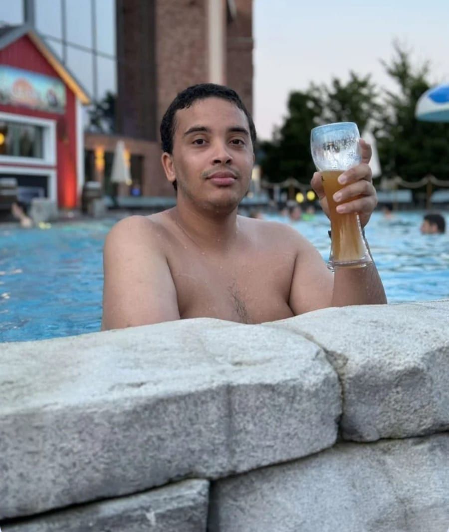Faudil - Sites gay à Vernate Profil de Faudil, 38 ans, Sites gay à Vernate (Tessin)
