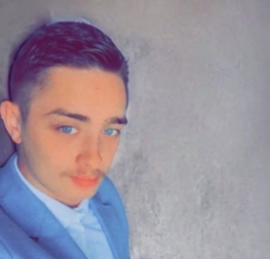 Lolan - Sites gay à Hermance Profil de Lolan, 30 ans, Sites gay à Hermance (Genève)