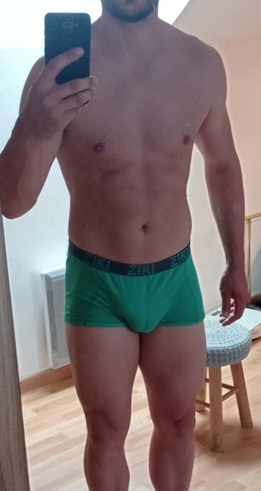 Christivie - Sites gay à Ennetmoos Profil de Christivie, 27 ans, Sites gay à Ennetmoos (Nidwald)