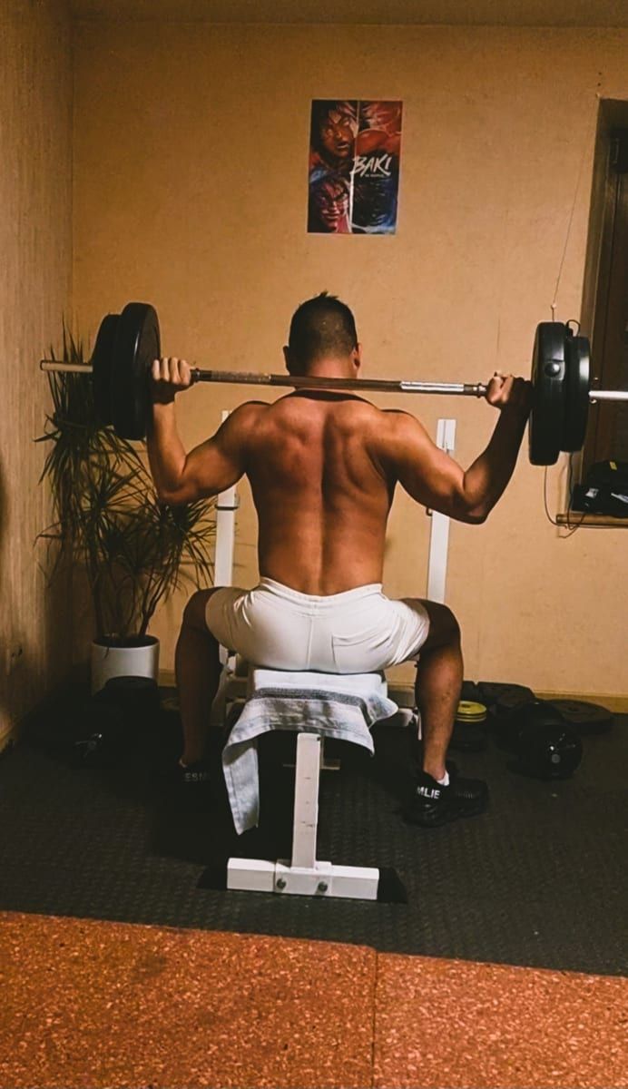 Roan - Sites gay à Bärschwil Profil de Roan, 32 ans, Sites gay à Bärschwil (Soleure)