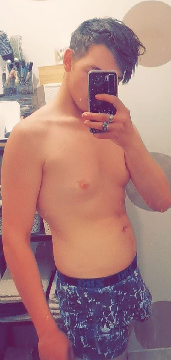 Edric - Sites gay à Stansstad Profil de Edric, 29 ans, Sites gay à Stansstad (Nidwald)