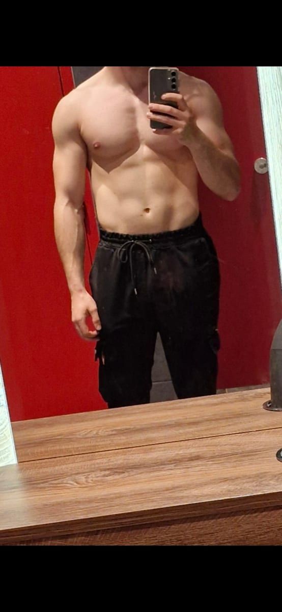Eliaou - Sites gay à Grafenort Profil de Eliaou, 40 ans, Sites gay à Grafenort (Obwald)