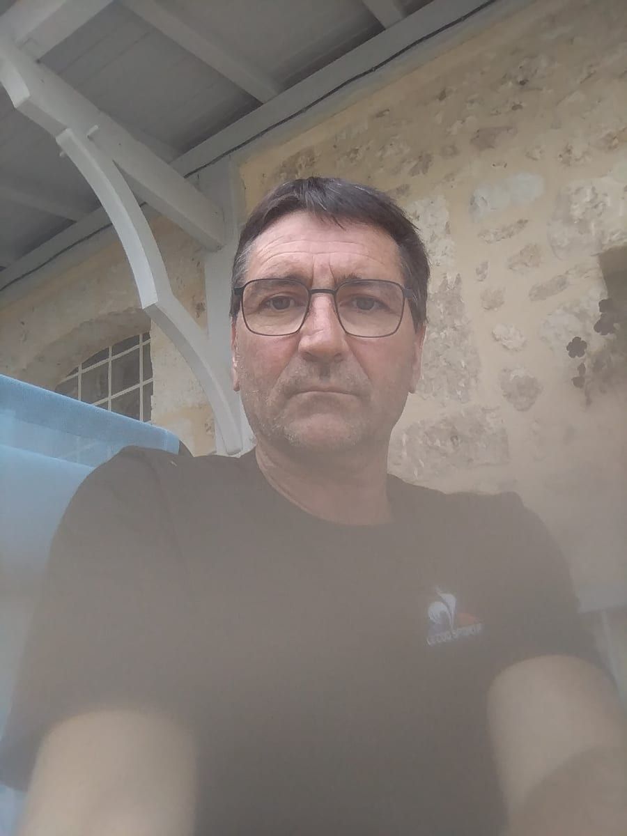 Rani - Sites gay à Wassen UR Profil de Rani, 33 ans, Sites gay à Wassen UR (Uri)