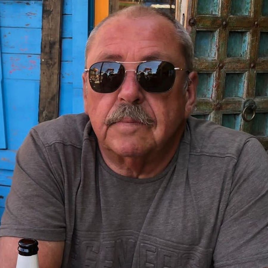Vassily - Sites gay à Chéserex Profil de Vassily, 33 ans, Sites gay à Chéserex (Vaud)