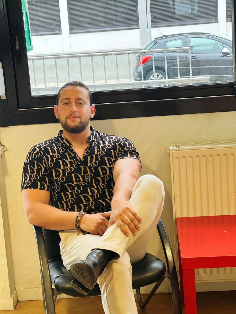 Profil de Albéric, 25 ans, Sites gay à Roche-d'Or (Jura)