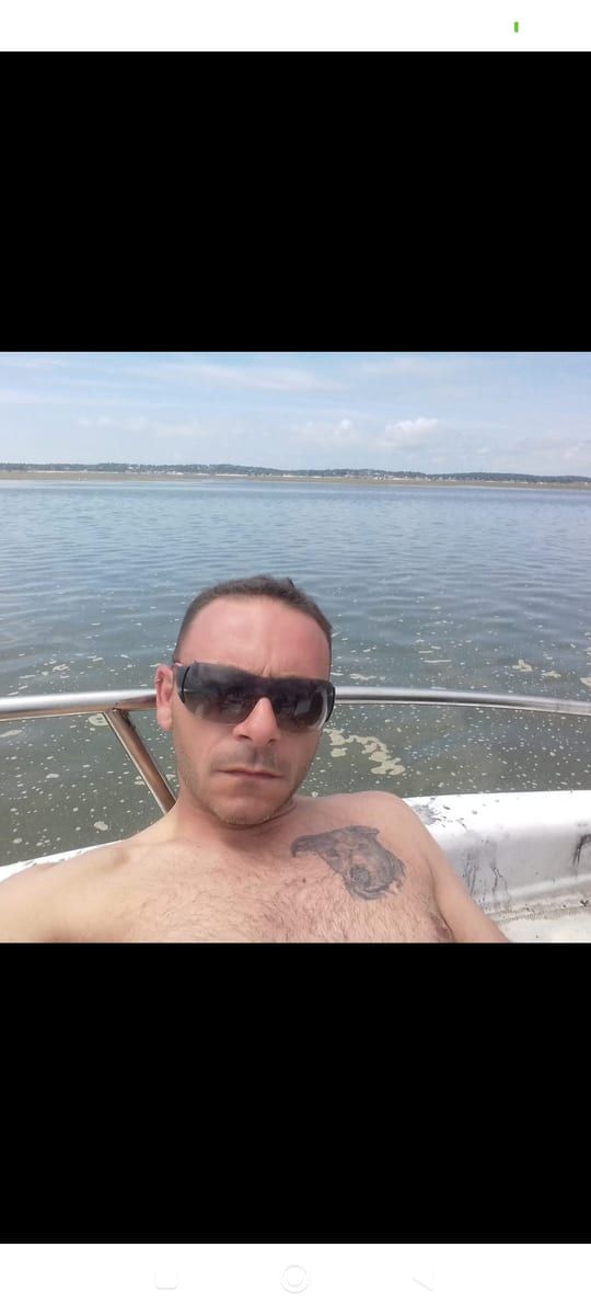 Sohail - Sites gay à Wolfenschiessen Profil de Sohail, 43 ans, Sites gay à Wolfenschiessen (Nidwald)