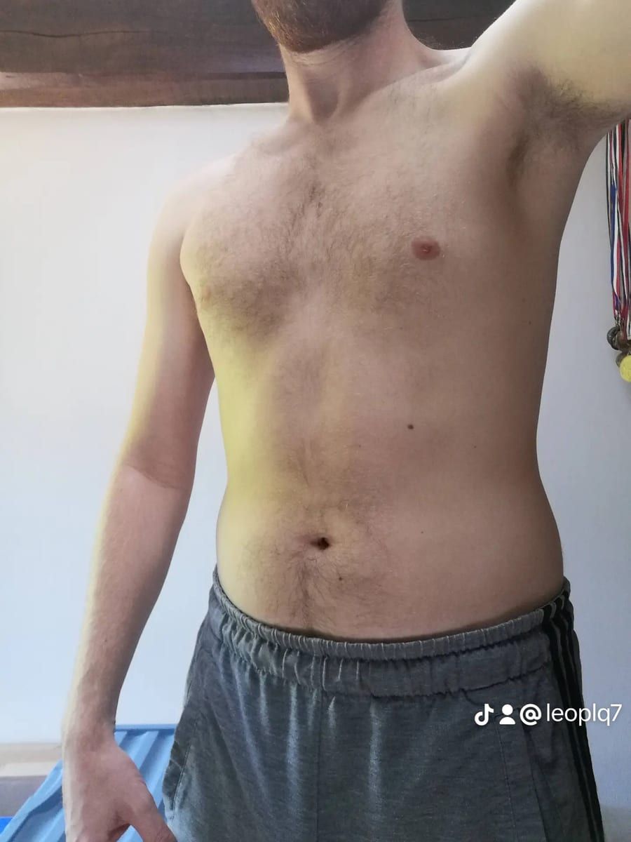 Charafdine - Sites gay à Vésenaz Profil de Charafdine, 31 ans, Sites gay à Vésenaz (Genève)