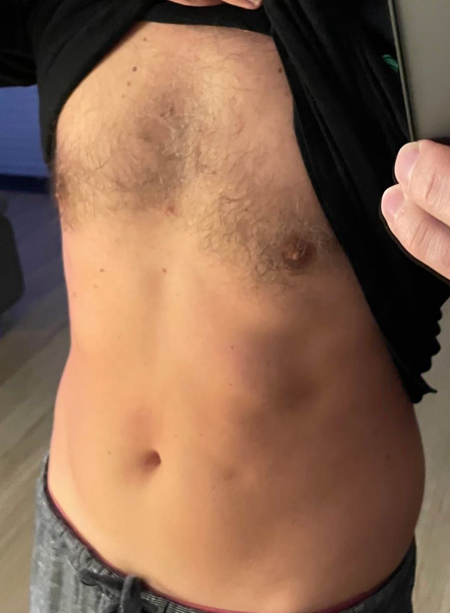 Godfroy - Sites gay à Bissone Profil de Godfroy, 26 ans, Sites gay à Bissone (Tessin)