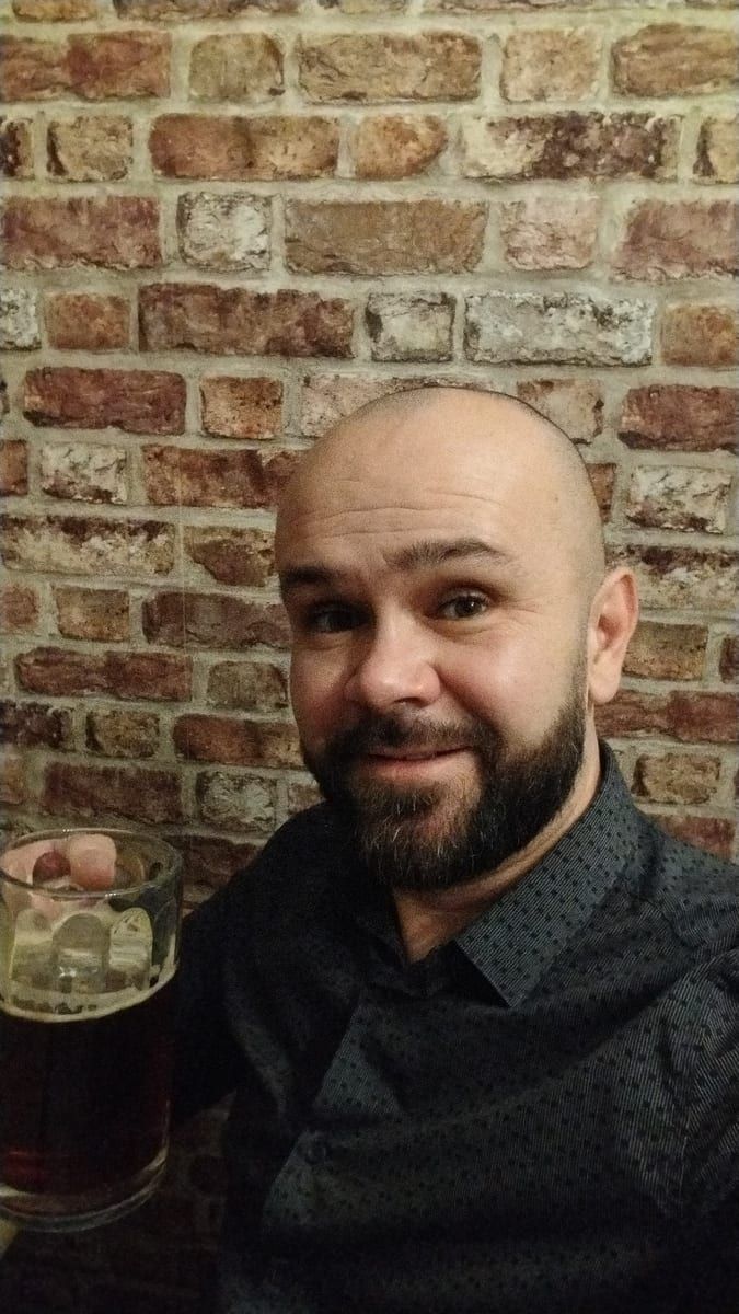 Profil de Cosmin, 42 ans, Sites gay à Montignez (Jura)