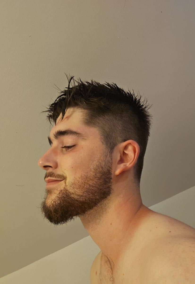 Harry - Sites gay à Sulz LU Profil de Harry, 22 ans, Sites gay à Sulz LU (Lucerne)