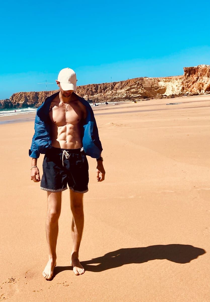 Apollin - Sites gay à Vitznau Profil de Apollin, 35 ans, Sites gay à Vitznau (Lucerne)