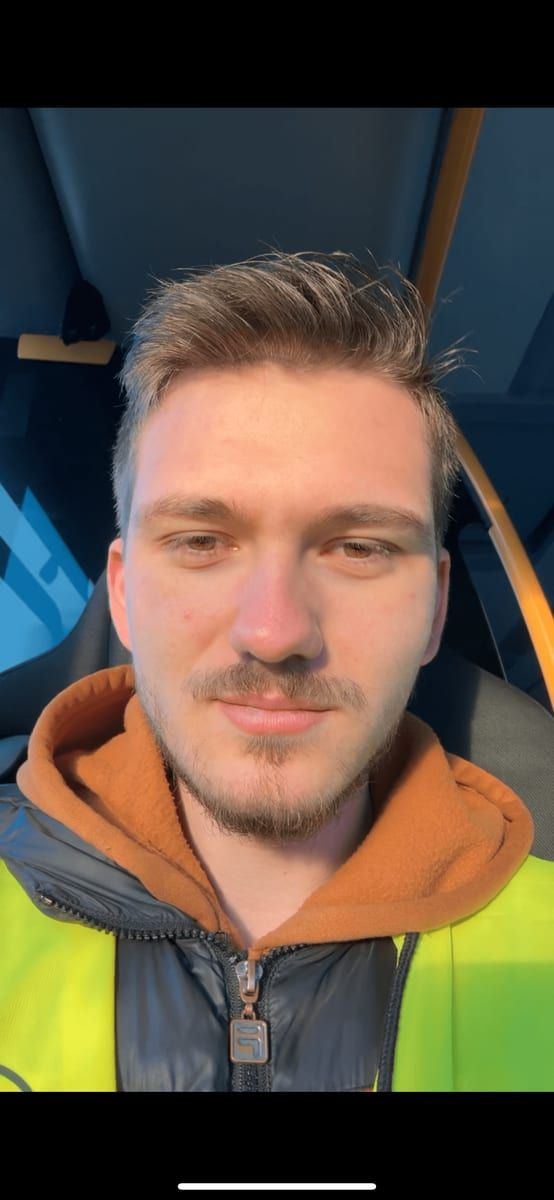 Galaan - Sites gay à Erstfeld Profil de Galaan, 27 ans, Sites gay à Erstfeld (Uri)