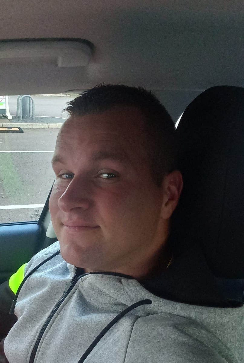Meziane - Sites gay à Fanas Profil de Meziane, 35 ans, Sites gay à Fanas (Grisons)