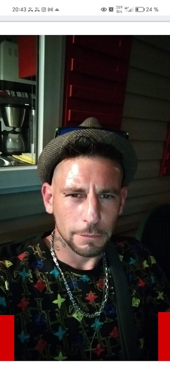 Islem - Sites gay à Obernau Profil de Islem, 45 ans, Sites gay à Obernau (Lucerne)