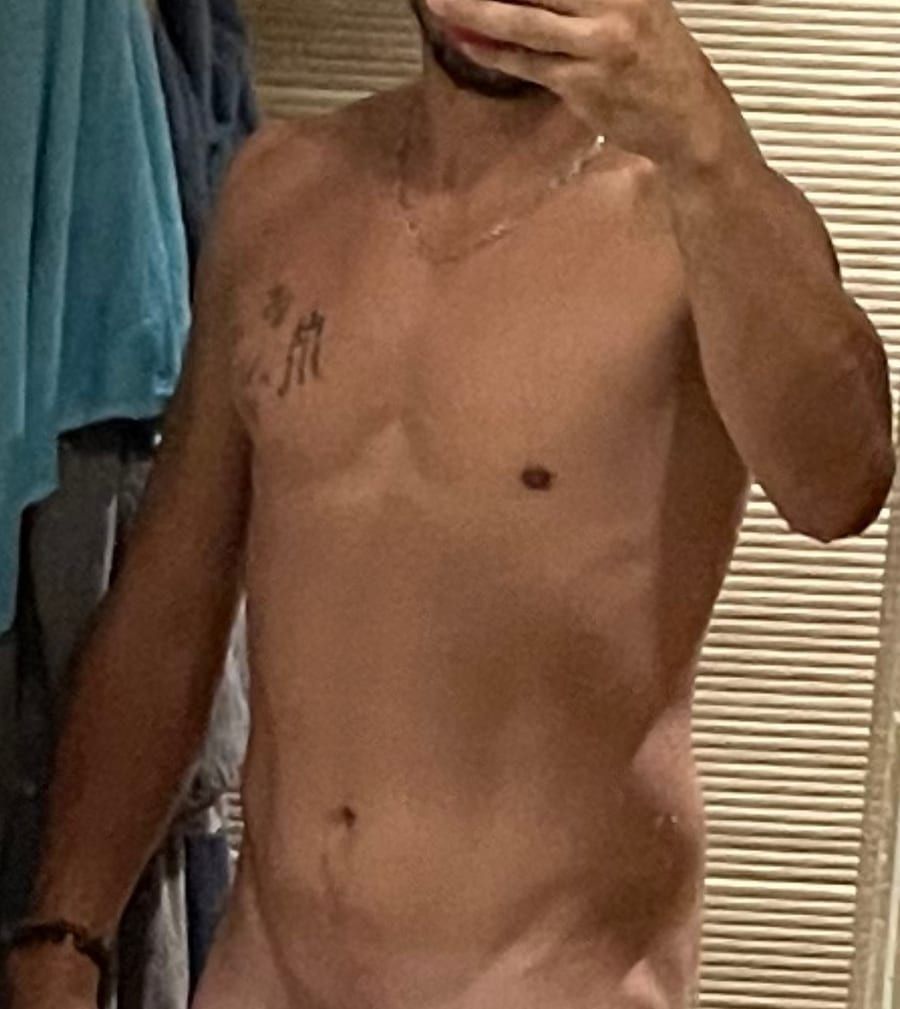 Mohamed-amir - Sites gay à Romoos Profil de Mohamed-amir, 32 ans, Sites gay à Romoos (Lucerne)