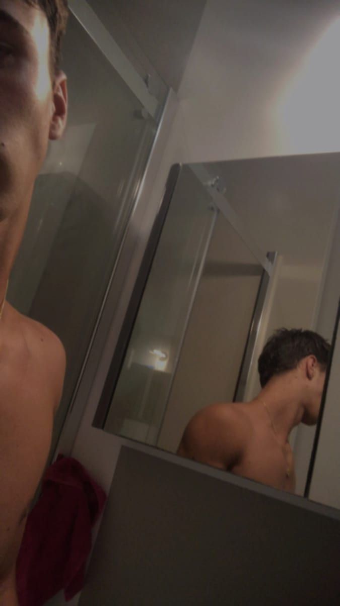 Filip - Sites gay à Intschi Profil de Filip, 23 ans, Sites gay à Intschi (Uri)