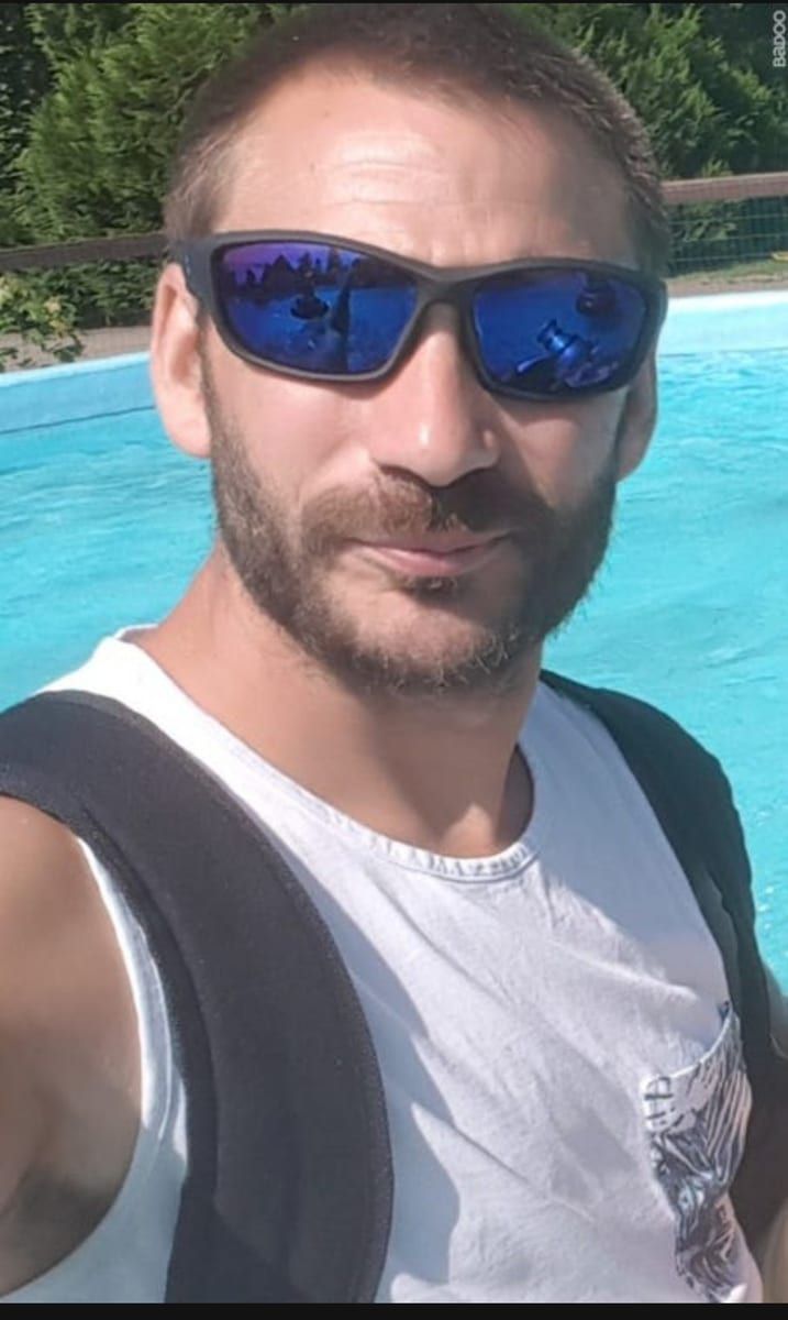 Kabil - Sites gay à Schwändi b. Schwanden Profil de Kabil, 23 ans, Sites gay à Schwändi b. Schwanden (Glaris)