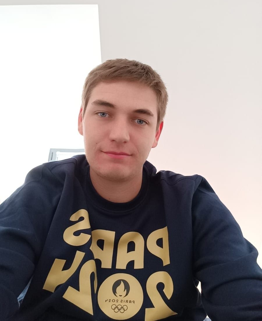 Hari - Sites gay à Passugg Profil de Hari, 25 ans, Sites gay à Passugg (Grisons)