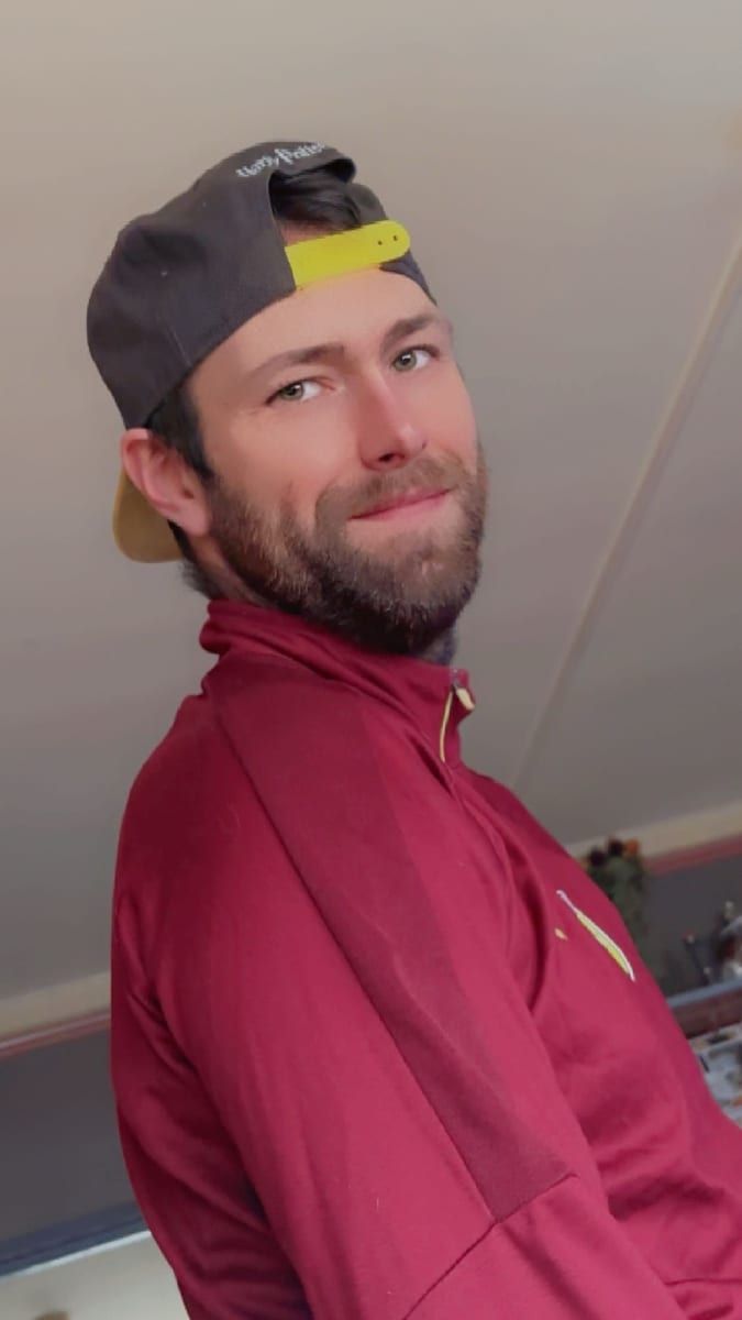 Matthiew - Sites gay à St. Niklausen OW Profil de Matthiew, 42 ans, Sites gay à St. Niklausen OW (Obwald)