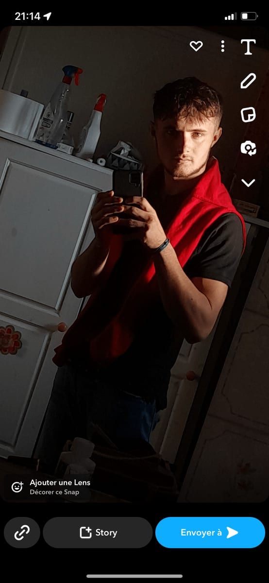 Hai - Sites gay à Cuarnens Profil de Hai, 44 ans, Sites gay à Cuarnens (Vaud)