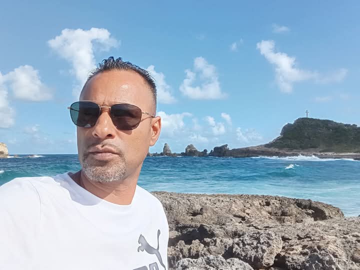 Loriano - Sites gay à Stetten SH Profil de Loriano, 34 ans, Sites gay à Stetten SH (Schaffhouse)