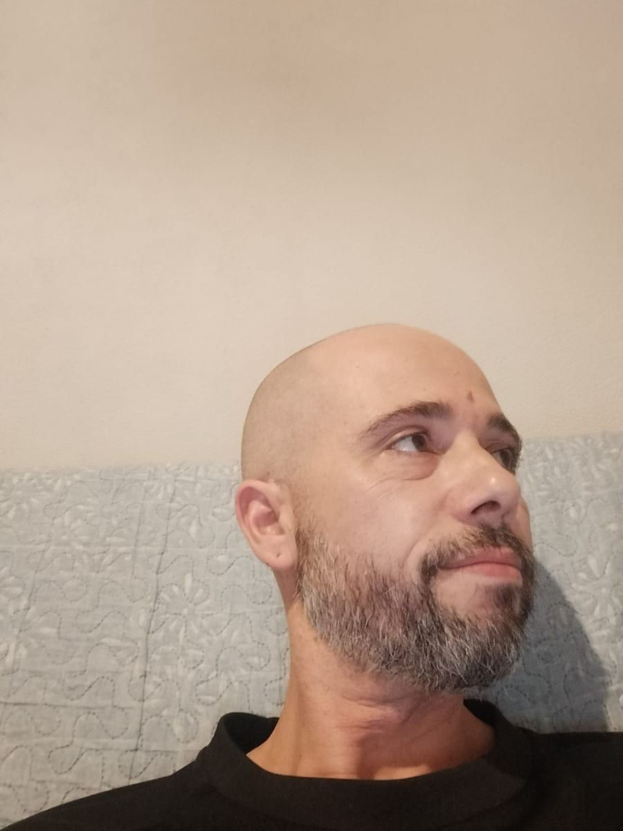 Enis - Sites gay à Wilen b. Neunforn Profil de Enis, 45 ans, Sites gay à Wilen b. Neunforn (Zurich)