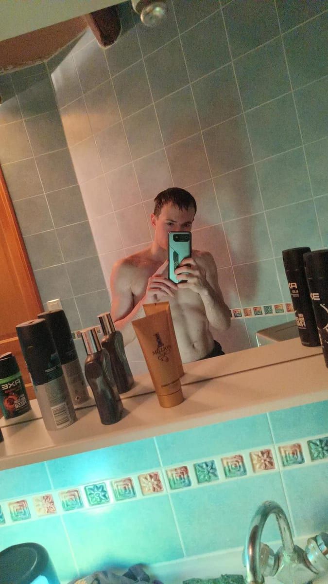 Branislav - Sites gay à Weggis Profil de Branislav, 27 ans, Sites gay à Weggis (Lucerne)