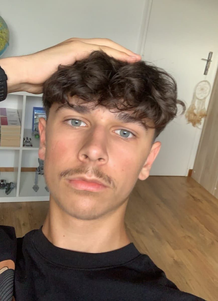Profil de Adryen, 32 ans, Sites gay à Sagogn (Grisons)