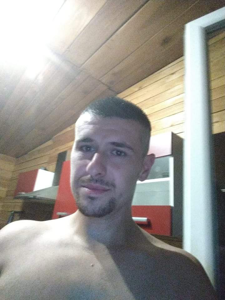 Profil de Maksim, 35 ans, Sites gay à Wagenhausen (Thurgovie)