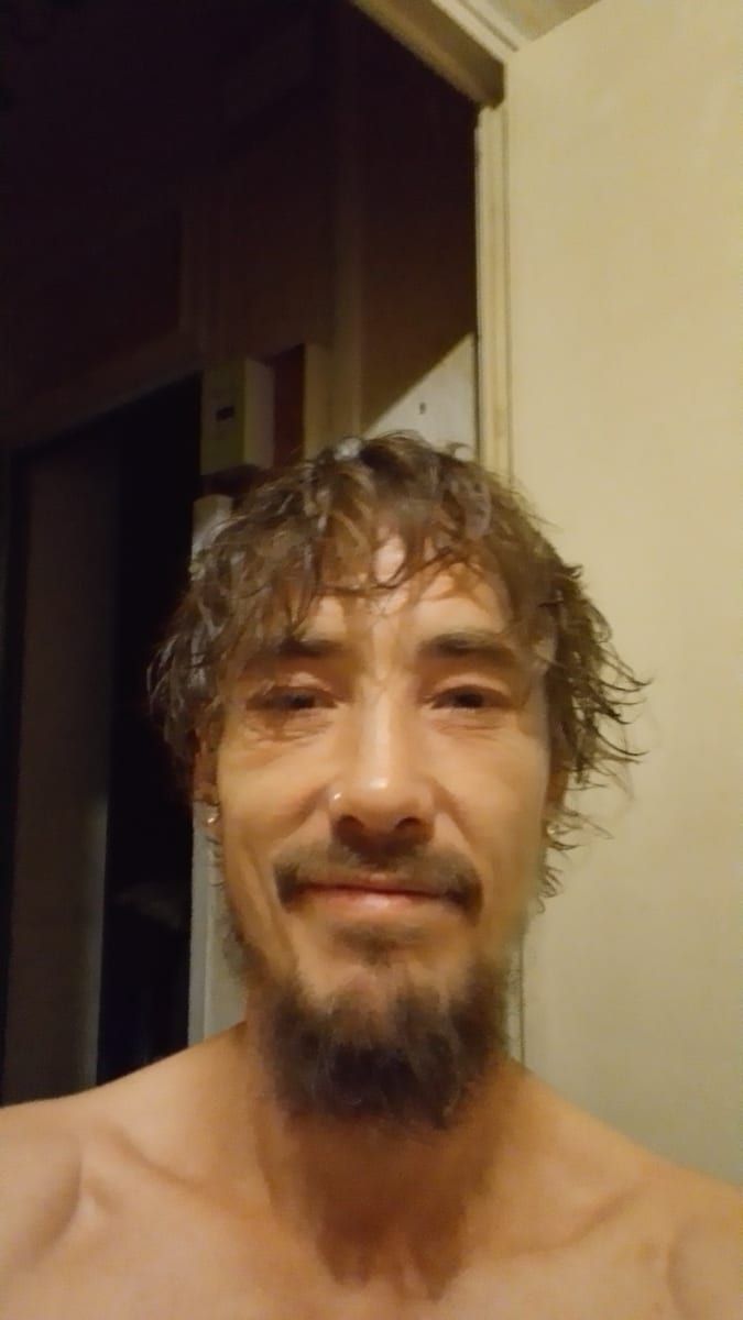 Thimothy - Sites gay à Vacallo Profil de Thimothy, 31 ans, Sites gay à Vacallo (Tessin)