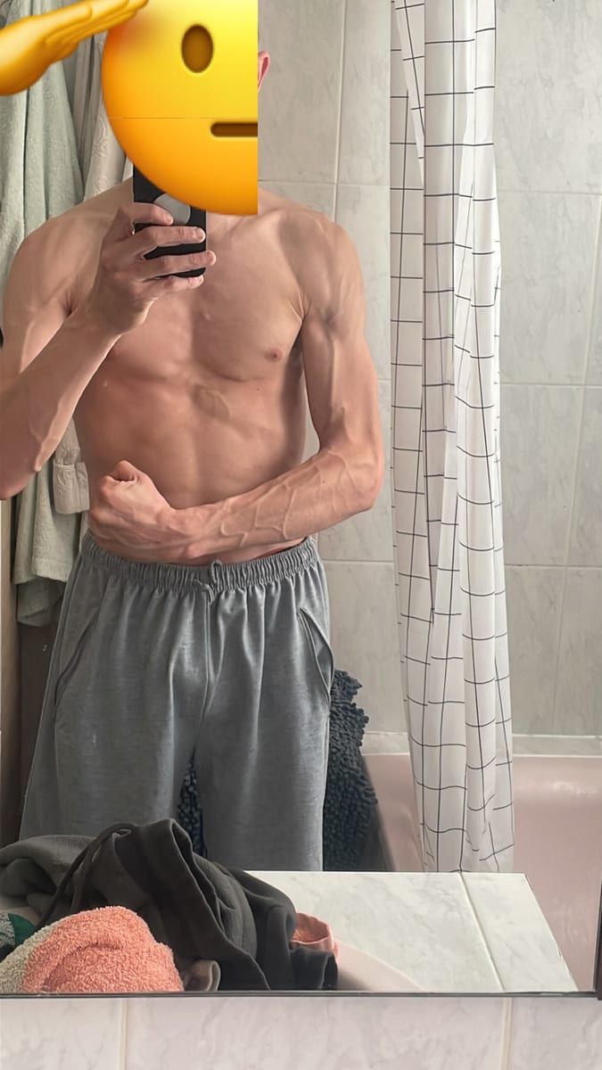 Jean-hugo - Sites gay à Wauwil Profil de Jean-hugo, 44 ans, Sites gay à Wauwil (Lucerne)