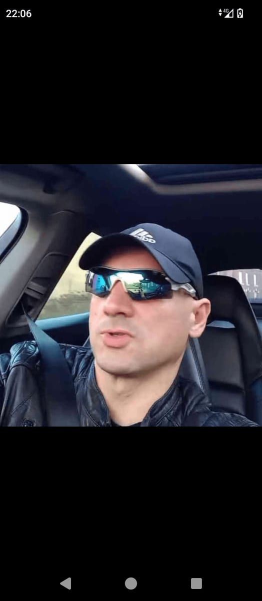 Jannis - Sites gay à Font Profil de Jannis, 36 ans, Sites gay à Font (Fribourg)