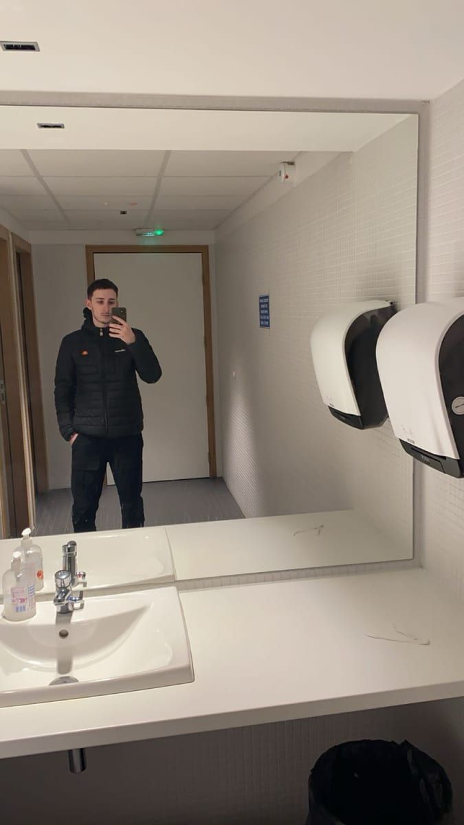Jean-henri - Sites gay à Würenlos Profil de Jean-henri, 33 ans, Sites gay à Würenlos (Argovie)