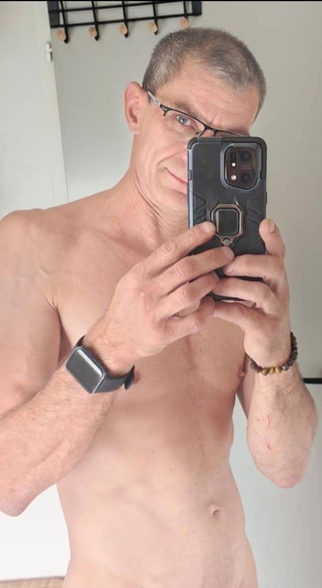 Victor-alexandre - Sites gay à Vnà Profil de Victor-alexandre, 35 ans, Sites gay à Vnà (Grisons)